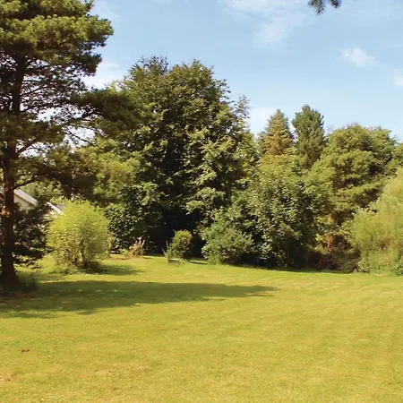 Three-bedroom In 度假居 *