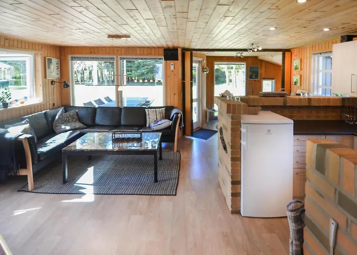 Three-bedroom In Vakantiehuis Spottrup