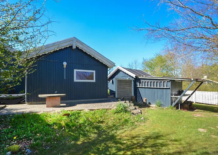 Vakantiehuis Three-bedroom In Spottrup