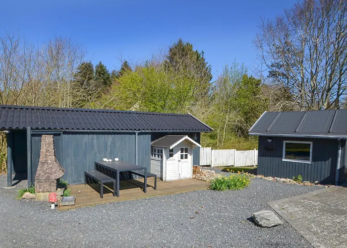 Vakantiehuis Three-bedroom In *