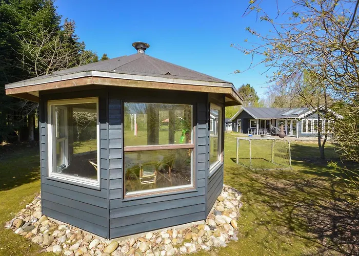 Vakantiehuis Three-bedroom In Spottrup